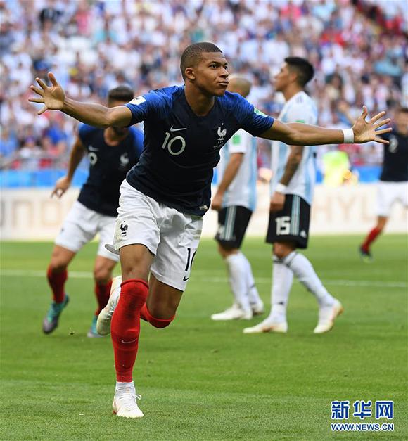 半场：罗马1-0克雷莫内塞，苏莱破门，佩莱格里尼进球无效（半场战报：罗马暂1-0领先克雷莫内塞，苏莱建功，佩莱格里尼进球被判无效）