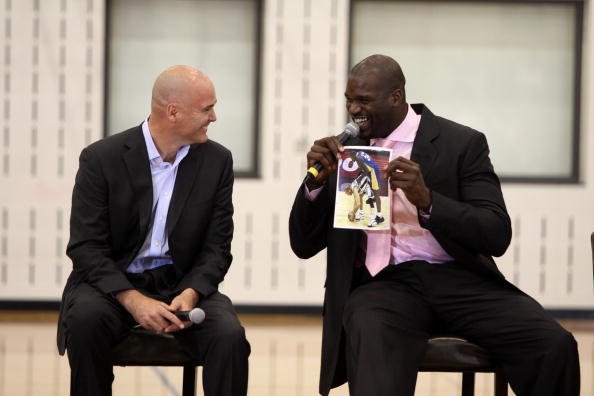 每体：一男子因假扮足球经纪人性侵61名未成年人被捕（每体：一男子冒充足球经纪人，涉嫌侵害61名未成年人被捕）