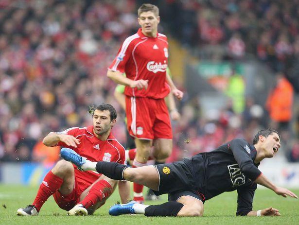 科贝记者：巴萨在帮受焦虑症困扰的阿劳霍，不知道他何时回归（科贝记者：巴萨正协助受焦虑症困扰的阿劳霍，回归时间暂不确定）