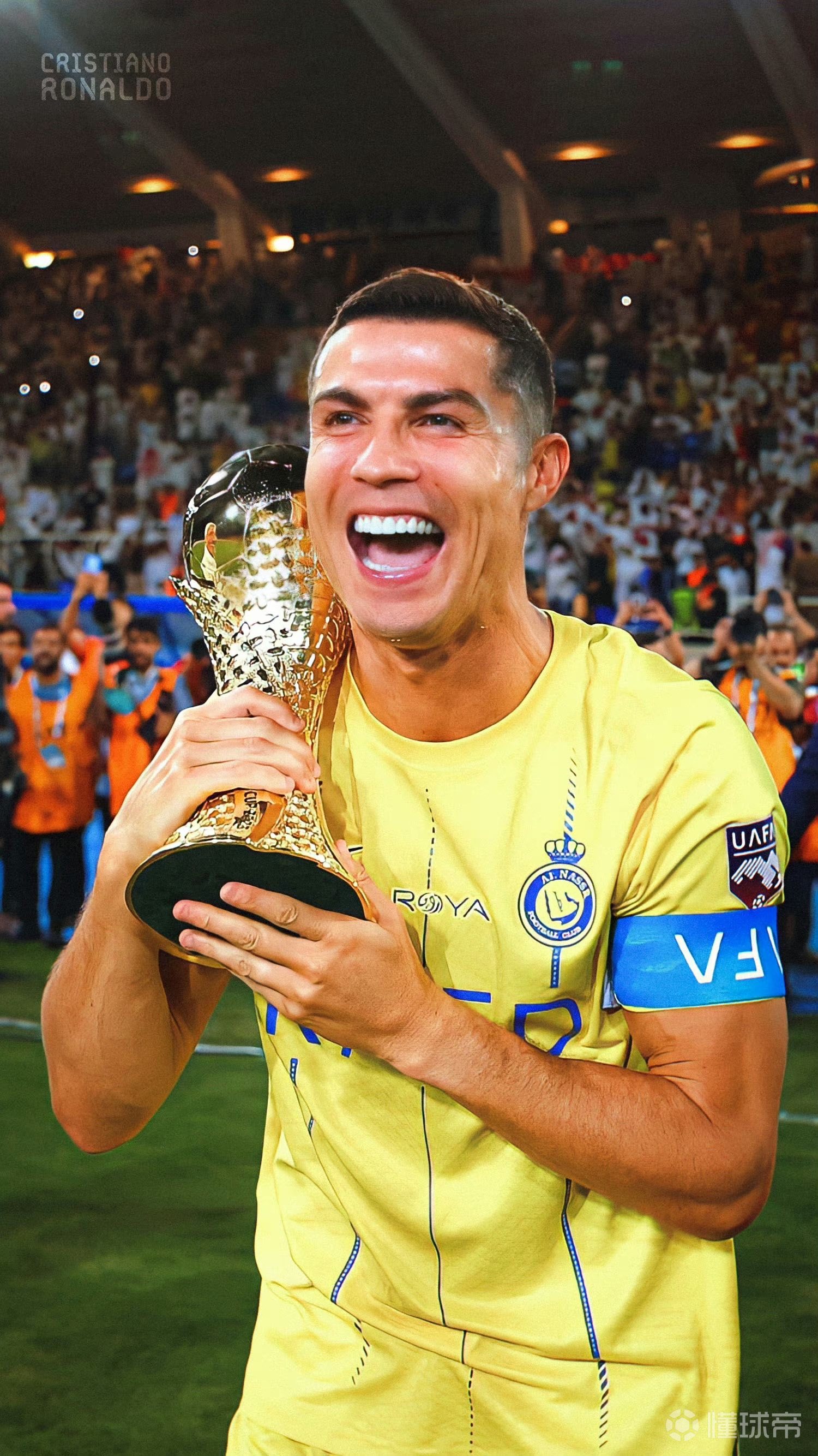 浪投！兰德尔首节10分钟10投仅2中拿到4分 三分3中0（兰德尔首节低迷：10分钟10投命中2球仅拿4分，三分3投全失）