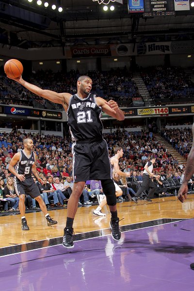 队报：雷恩17岁高中锋梅特潜力高，他选39号只因好友特尔（队报：雷恩17岁锋线新星梅特被看好，之所以穿39号只是因为好友特尔）